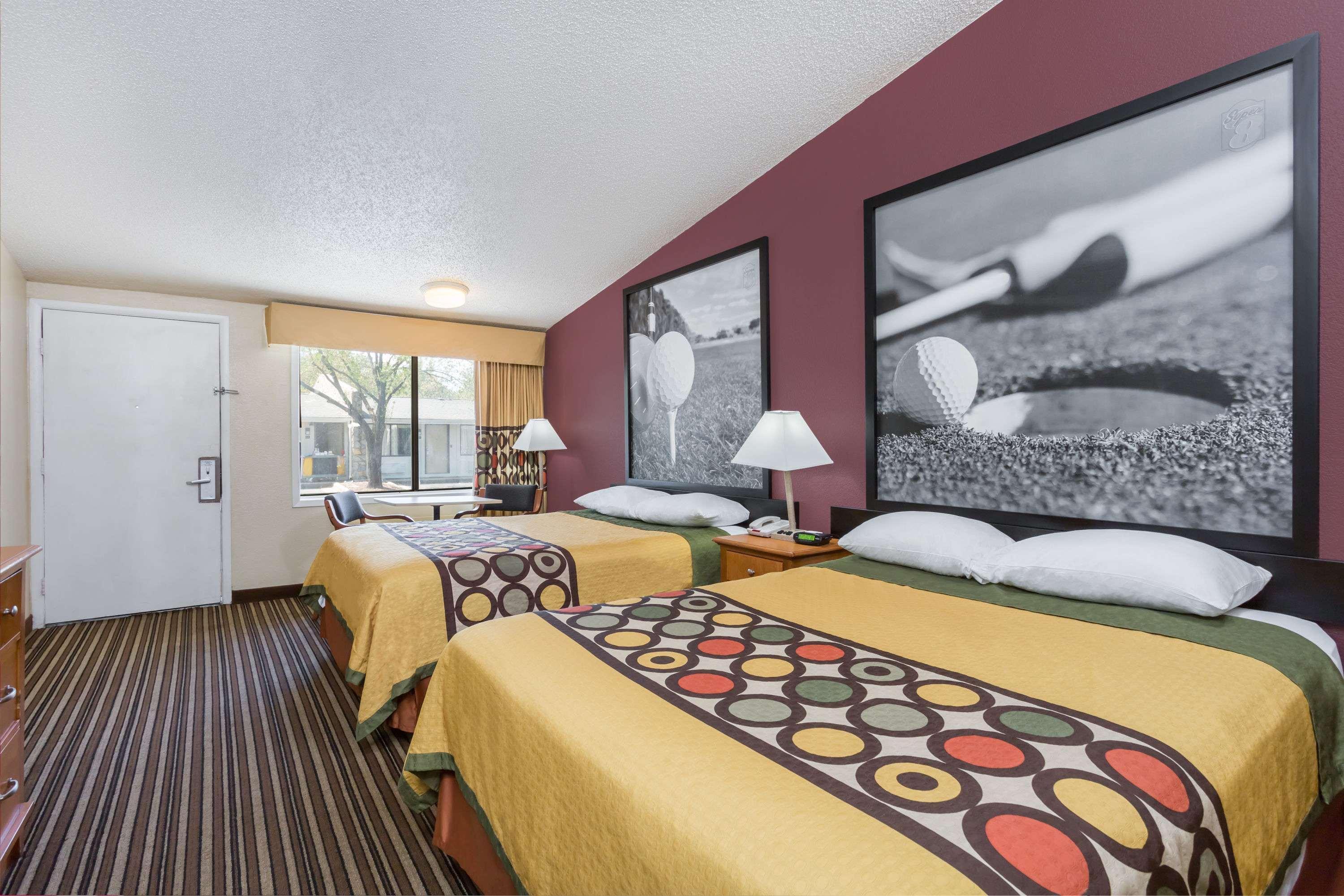 Super 8 By Wyndham Aberdeen Southern Pines Zewnętrze zdjęcie