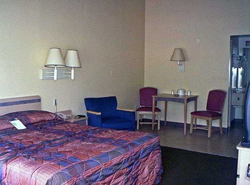 Super 8 By Wyndham Aberdeen Southern Pines Zewnętrze zdjęcie